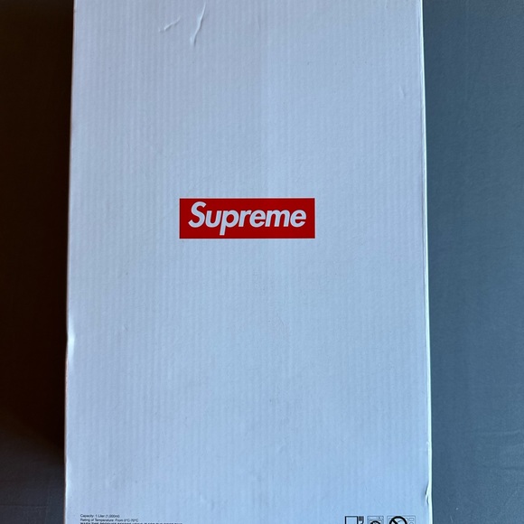 Supreme Swing Top Bottles x2 BNIB - Picture 3 of 3